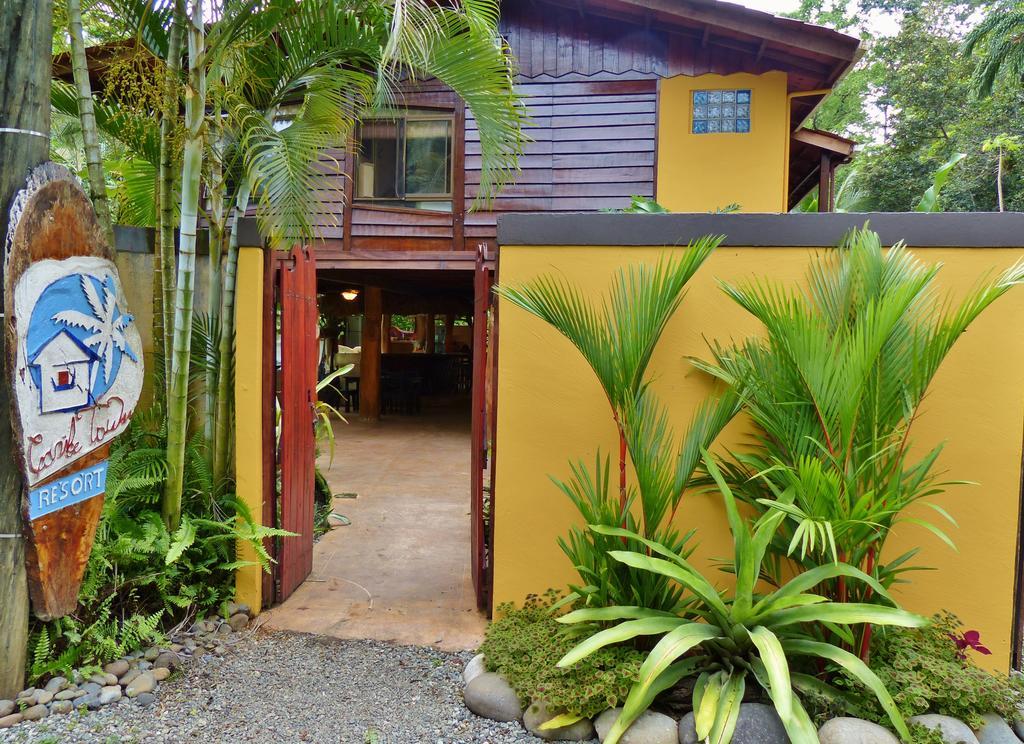 Caribe Town Bungalows Puerto Viejo de Talamanca Bagian luar foto